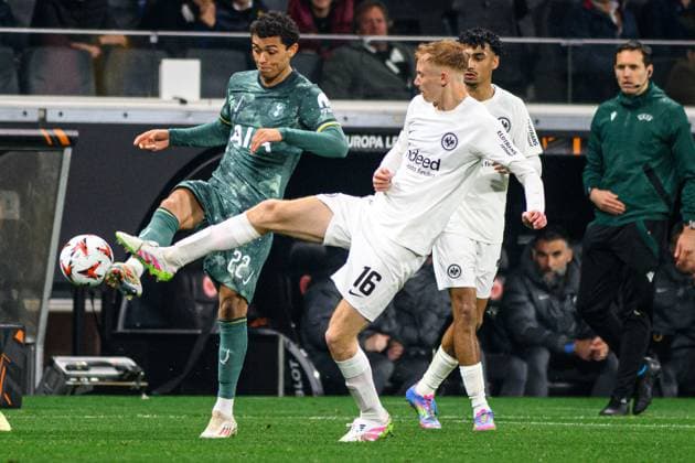 FRANKFURT, GERMANY - 17 APRIL, 2025: Hugo Larsson, Brennan Johnson - The UEFA Europa League football match between Eintracht Frankfurt vs Tottenham Hotspur F.C. at Deutsche Bank Park.  Copyright: xVitaliixKliuievx
