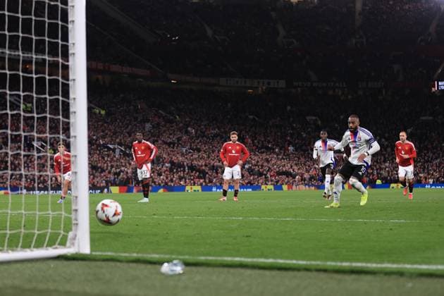 Manchester United, ManU v Olympique Lyonnais 17 April 2025 - UEFA Europa League - Quarter Final (2nd Leg) - Manchester United v Olympique Lyonnais - Alexandre Lacazette of Olympique Lyonnais scoring the fourth goal for his team with a penalty kick - Photo: Simon Stacpoole Offside. Manchester UK Copyright: xSimonxStacpoolexOffside