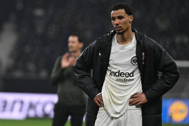 17.04.2025, xpsx, Fussball UEFA Europa League, Eintracht Frankfurt - Tottenham Hotspur v.l. Hugo Ekitike (Eintracht Frankfurt) Enttäuscht, traurig, frustriert (DFL DFB REGULATIONS PROHIBIT ANY USE OF PHOTOGRAPHS as IMAGE SEQUENCES and or QUASI-VIDEO) Frankfurt am Main