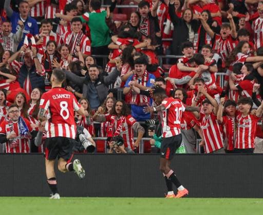 Nico Williams of Athletic Bilbao celebrates scoring his sides second goal during the UEFA Europa League Quarter-Final Second Leg match at Estadio de San Mames, Bilbao. Athletic Bilbao v Rangers, UEFA Europa League, Quarter Final, First Leg, Football, Estadio de San Mams, Bilbao, Spain - 17 Apr 2025 EDITORIAL USE ONLY No use with unauthorised audio, video, data, fixture lists, club league logos or live services. Online in-match use limited to 120 images, no video emulation. No use in betting, games or single club league player publications. Copyright: xNickerson RangersxF Shutterstockx 15256553dc