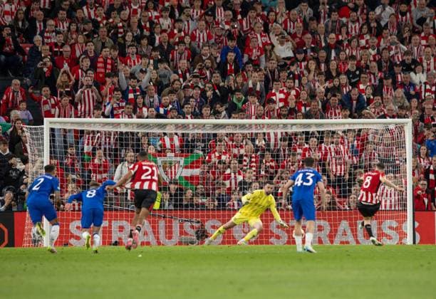 Oihan Sancet of Athletic Bilbao scores his sides first goal during the UEFA Europa League Quarter-Final Second Leg match at Estadio de San Mames, Bilbao. Athletic Bilbao v Rangers, UEFA Europa League, Quarter Final, First Leg, Football, Estadio de San Mams, Bilbao, Spain - 17 Apr 2025 EDITORIAL USE ONLY No use with unauthorised audio, video, data, fixture lists, club league logos or live services. Online in-match use limited to 120 images, no video emulation. No use in betting, games or single club league player publications. Copyright: xNickerson RangersxF Shutterstockx 15256553dm