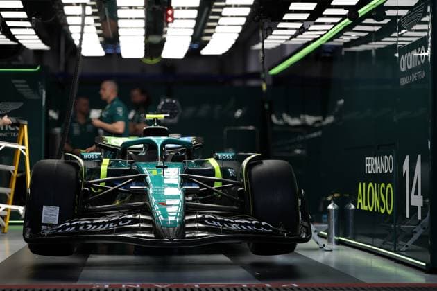 14 Fernando Alonso (ESP) Aston Martin Aramco F1 Team (GBR) Aston Martin AMR25 Mercedes during the 2025 Formula One STC Saudi Arabian Grand Prix, 5th round of the 2025 Formula 1 World Championship, WM, Weltmeisterschaft taking place from April 18 to 20, 2025 at Jeddah Corniche Circuit in Jeddah, Saudi Arabia. (Photo by Philippe Nanchino Eurasia Images) Jeddah Jeddah Corniche Circuit Saudi Arabia