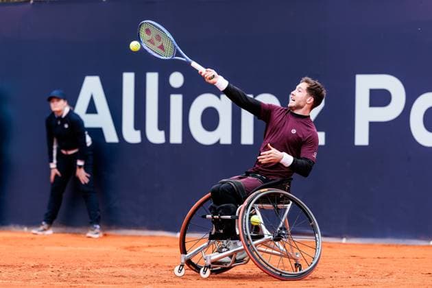 BMW Open München ATP, Tennis Herren 500; 18.04.2025 Allianz Para Trophy Alfie Hewett (Grossbritannien) im Match gegen Joachim Gerard (Belgien) BMW Open by Bitpanda München ATP 500: Tag 7, München, MTTC Iphitos am 18.04.2025 Copyright: xBEAUTIFULxSPORTS Wunderlx