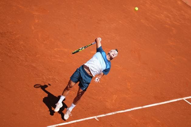 Barcelona, Spain, Barcelona Open Banc Sabadell 2025, ATP, Tennis Herren 500 match, Round of 32 between Stefanos Tsitsipas and Sebastian Korda, Real Club de Tenis Barcelona, Barcelona, Spain, 16 abril 2025 Copyright: xBaguxBlancox xPressinphotox