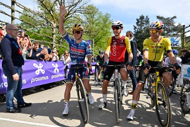 Brabantse Pijl 2025 cycling race OVERIJSE, BELGIUM - APRIL 18 : Evenepoel Remco (BEL) of Soudal - Quick Step, Teuns Dylan (BEL) of Cofidis, Van Aert Wout (BEL) of Team Visma - Lease a Bike pictured during the 65th edition of the Brabantse Pijl, an UCI individual Road cycling, Rad, Radsport, Strasse race with start in Beersel and finish in Overijse after 162,6 km, organized by Flanders Classics on April 18, 2025 in Overijse, Belgium, 18 04 2025 Overijse Belgium Copyright: xJanxDexMeuleneirx