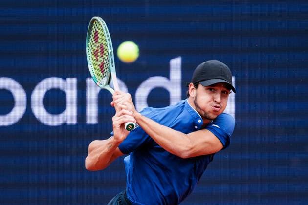 BMW Open München ATP, Tennis Herren 500; 18.04.2025 Luciano Darderi (Italien) im Match gegen Ben Shelton (USA) BMW Open by Bitpanda München ATP 500: Tag 7, München, MTTC Iphitos am 18.04.2025 Copyright: xBEAUTIFULxSPORTS Wunderlx