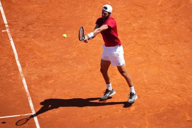 ESP: Barcelona Open Banc Sabadell 2025. Round of 16. Barcelona, Spain, Barcelona Open Banc Sabadell 2025, ATP, Tennis Herren 500 match, Quarter-Finals between Karen Khachanov and Alejandro Davidovich Fokina, Real Club de Tenis Barcelona, Barcelona, Spain, 18 abril 2025. Copyright: xBaguxBlancox xPRESSINPHOTOx PS_240418_GODO_QUARTERS_307