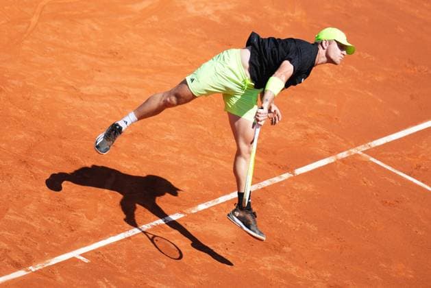 ESP: Barcelona Open Banc Sabadell 2025. Round of 16. Barcelona, Spain, Barcelona Open Banc Sabadell 2025, ATP, Tennis Herren 500 match, Quarter-Finals between Karen Khachanov and Alejandro Davidovich Fokina, Real Club de Tenis Barcelona, Barcelona, Spain, 18 abril 2025. Copyright: xBaguxBlancox xPRESSINPHOTOx PS_240418_GODO_QUARTERS_328