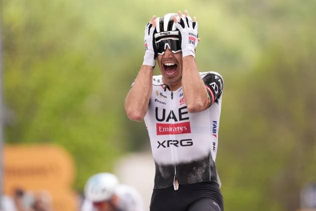 Alves Oliveira Ivo Emanuel Of Uae Team Emirates Xrg wins the final stage during the Giro d™Abruzzo, final stage from Corropoli to Isola del Gran Sasso (Santuario di San Gabriele (164 km) - Abruzzo, Italy - Friday, April 18, 2025. - cycling .  Copyright: xMassimoxPaolone LaPressex