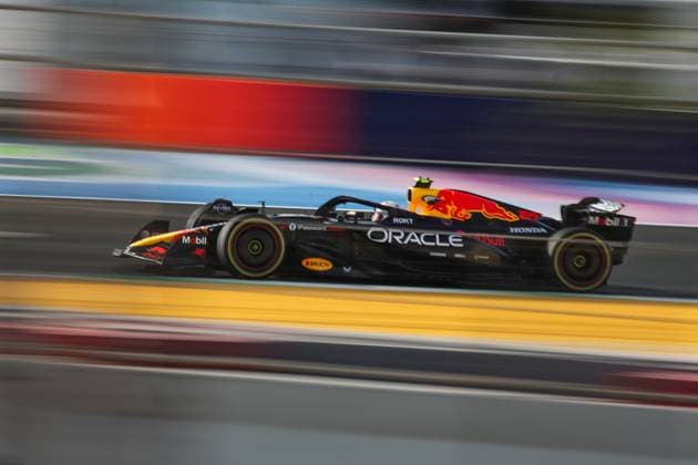 F1 - SAUDI ARABIAN GRAND PRIX 2025 22 TSUNODA Yuki (jap), Red Bull Racing RB21, action during the Formula 1 STC Saudi Arabian Grand Prix 2025, 5th round of the 2025 FIA Formula One World Championship, WM, Weltmeisterschaft from April 18 to 20, 2025 on the Jeddah Corniche Circuit, in Jeddah, Saudi Arabia - JeddahSaudi Arabia  Copyright: xXavixBonillax