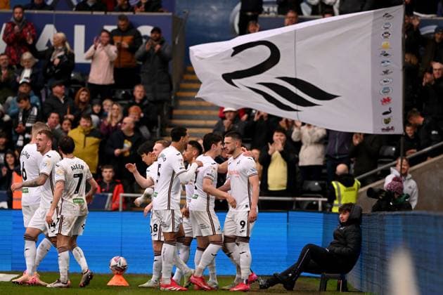 Zan Vipotnik of Swansea City celebrates scoring his sides first goal Swansea City v Hull City, EFL Sky Bet Championship, Football, Swansea.com Stadium, Swansea, UK - 18 Apr 2025 EDITORIAL USE ONLY No use with unauthorised audio, video, data, fixture lists, club league logos or live services. Online in-match use limited to 120 images, no video emulation. No use in betting, games or single club league player publications. Copyright: xAshleyxCrowden Shutterstockx 15257692au