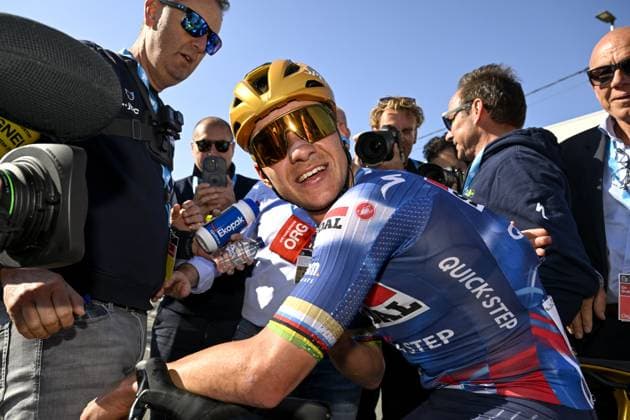Belgian Remco Evenepoel celebrates after winning the men s Brabantse Pijl one day cycling race, 162,5km from Huizingen, Beersel to Overijse on Friday 18 April 2025. TOM GOYVAERTS TomxGoyvaerts  x121159480x