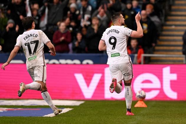 Zan Vipotnik of Swansea City celebrates scoring his sides first goal Swansea City v Hull City, EFL Sky Bet Championship, Football, Swansea.com Stadium, Swansea, UK - 18 Apr 2025 EDITORIAL USE ONLY No use with unauthorised audio, video, data, fixture lists, club league logos or live services. Online in-match use limited to 120 images, no video emulation. No use in betting, games or single club league player publications. Copyright: xAshleyxCrowden Shutterstockx 15257692ax
