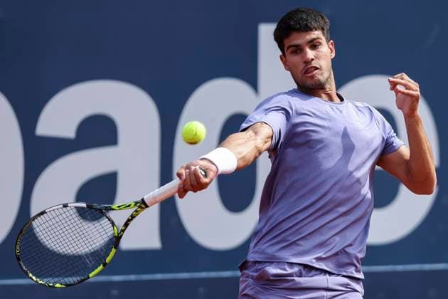 April 18, 2025, Barcelona, Barcelona, Spain: Carlos Alcaraz of Spain in actions against Alex de Minaur of Australian during the quarter final tennis match of the Barcelona Open Banc Sabadell - Conde Godo 2025 Day 5 at Real Club De Tenis Barcelona on April 18, 2025 in Barcelona, Spain. Barcelona Spain - ZUMAa181 20250418_zaa_a181_074 Copyright: xJavierxBorregox