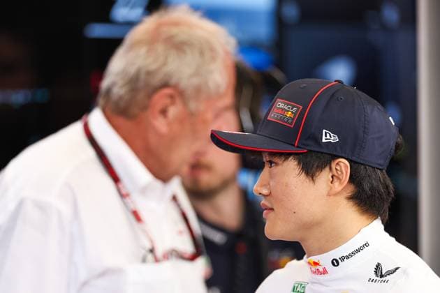 F1 Grand Prix Of Saudi Arabia: Practice Yuki Tsunoda of Japan and Oracle Red Bull Racing appears in the garage during the first practice ahead of the F1 Grand Prix of Saudi Arabia at Jeddah Corniche Circuit in Jeddah, Saudi Arabia, on April 18, 2025. Jeddah Mecca Saudi Arabia  Copyright: xPaddockerx originalFilename:paddocker-f1grandp250418_npZ3l.jpg