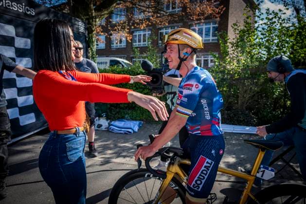 Brabantse Pijl 2025 cycling race OVERIJSE, BELGIUM - APRIL 18 : Evenepoel Remco (BEL) of Soudal - Quick Step celebrates the win with his wife Oumaima Rayane during the Men Elite UCI 1.Pro 65th Flanders Classics Brabantse Pijl cycling race with start in Beersel and finish in Overijse (175,4 km) on April 18, 2025 in Overijse, Belgium, 18 04 2025 ( Motordriver Kenny Verfaillie & Overijse Belgium  Copyright: xJanxDexMeuleneirx