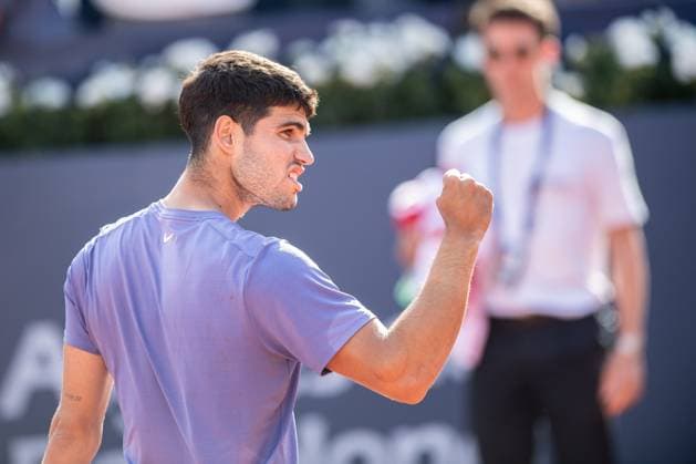 Sport Bilder des Tages 72 Barcelona Open Banc de Sabadell. Conde de Godo Trophy. Real Club de Tenis Barcelona. April 18,2025 72 Barcelona Open Banc de Sabadell. Conde de Godo Trophy. Real Club de Tenis Barcelona. April 18,2025 Carlos Alcaraz celebrates during the quarterfinal match match between Carlos Alcaraz and Alex de Minaur of the ATP, Tennis Herren Barcelona Open Banc de Sabadell tennis tournament Trofeo Conde de Godo played at the Real Club de Tenis Barcelona. April 18, 2025. Barcelona ESP Copyright: xS.xRosx