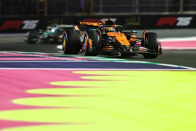 F1 - SAUDI ARABIAN GRAND PRIX 2025 81 PIASTRI Oscar (aus), McLaren F1 Team MCL39, action during the Formula 1 STC Saudi Arabian Grand Prix 2025, 5th round of the 2025 FIA Formula One World Championship, WM, Weltmeisterschaft from April 18 to 20, 2025 on the Jeddah Corniche Circuit, in Jeddah, Saudi Arabia - JeddahSaudi Arabia  Copyright: xANTONINxVINCENTx