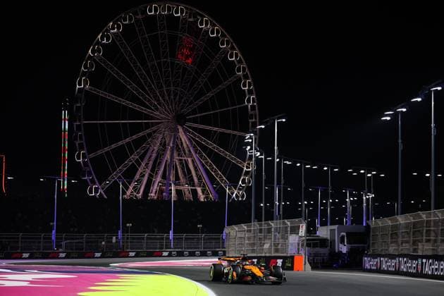 F1 - SAUDI ARABIAN GRAND PRIX 2025 81 PIASTRI Oscar (aus), McLaren F1 Team MCL39, action during the Formula 1 STC Saudi Arabian Grand Prix 2025, 5th round of the 2025 FIA Formula One World Championship, WM, Weltmeisterschaft from April 18 to 20, 2025 on the Jeddah Corniche Circuit, in Jeddah, Saudi Arabia - JeddahSaudi Arabia  Copyright: xANTONINxVINCENTx
