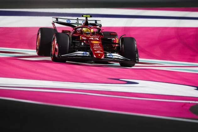 Sport Bilder des Tages F1 - SAUDI ARABIAN GRAND PRIX 2025 44 HAMILTON Lewis (gbr), Scuderia Ferrari SF-25, action during the Formula 1 STC Saudi Arabian Grand Prix 2025, 5th round of the 2025 FIA Formula One World Championship, WM, Weltmeisterschaft from April 18 to 20, 2025 on the Jeddah Corniche Circuit, in Jeddah, Saudi Arabia - JeddahSaudi Arabia  Copyright: xANTONINxVINCENTx