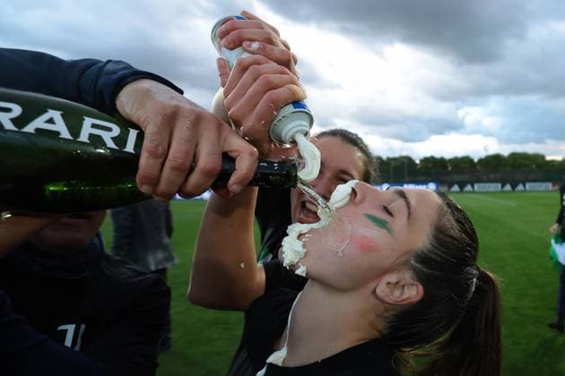 Sport Themen der Woche KW16 Sport Bilder des Tages Biella, Italy, 18th April 2025. Sofia Cantore of Juventus celebrates the club™s sixth league title following the Juventus Women vs AC Milan Women Serie A Femminile match at Stadio Vittorio Pozzo, Biella. Picture credit should read: Jonathan Moscrop Sportimage EDITORIAL USE ONLY. No use with unauthorised audio, video, data, fixture lists, club league logos or live services. Online in-match use limited to 120 images, no video emulation. No use in betting, games or single club league player publications. SPI_054_JM_JUVE_MILAN_FEMM_ SPI-3835-0054