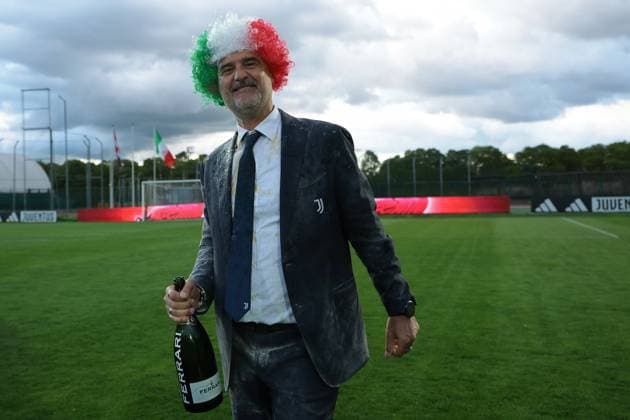 Biella, Italy, 18th April 2025. Massimiliano Canzi Head coach of Juventus celebrates the club™s sixth league title following the Juventus Women vs AC Milan Women Serie A Femminile match at Stadio Vittorio Pozzo, Biella. Picture credit should read: Jonathan Moscrop Sportimage EDITORIAL USE ONLY. No use with unauthorised audio, video, data, fixture lists, club league logos or live services. Online in-match use limited to 120 images, no video emulation. No use in betting, games or single club league player publications. SPI_072_JM_JUVE_MILAN_FEMM_ SPI-3835-0072