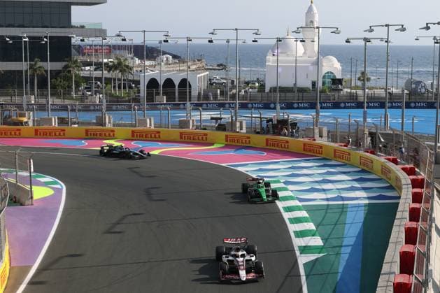 31 Esteban Ocon (FRA) Moneygram Haas F1 Team (USA) Haas VF-25 Ferrari during the 2025 Formula One STC Saudi Arabian Grand Prix, 5th round of the 2025 Formula 1 World Championship, WM, Weltmeisterschaft at Jeddah Corniche Circuit on April 18, 2025 in Jeddah, Saudi Arabia. (Photo by Philippe Nanchino Eurasia Images) Jeddah Jeddah Corniche Circuit Saudi Arabia