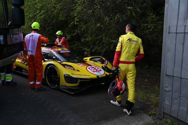 Sport Themen der Woche KW16 Sport Bilder des Tages Robert Kubica After Crash during FP3 during WEC - 6 Hours of Imola, Endurance race in Imola, Italy, April 19 2025  Copyright: xSimonexSlawitz IPAxSportx xipa-agency.netx xx IPA_56657239 IPA_Agency_IPA56657239
