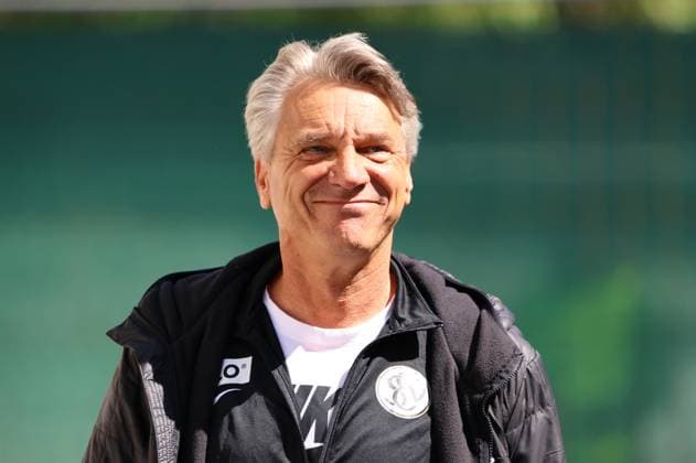 19.04.2025, Fussball, Herren, 2. Bundesliga, Saison 2024 2025, SV 07 Elversberg - Fortuna Düsseldorf, Trainer Horst Steffen (SV 07 Elversberg) Elversberg Ursapharm-Arena an der Kaiserlinde Saarland Deutschland (DE) Copyright: xFabianxKleerx