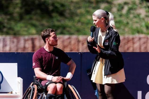 BMW Open München ATP, Tennis Herren 500; 19.04.2025 Allianz Para Trophy Finale Alfie Hewett (Grossbritannien) im Interview mit Lea Herfurtner nach dem Match gegen Gustavo Fernandez (Argentinien) BMW Open by Bitpanda München ATP 500: Tag 8, München, MTTC Iphitos am 19.04.2025 Copyright: xBEAUTIFULxSPORTS Wunderlx
