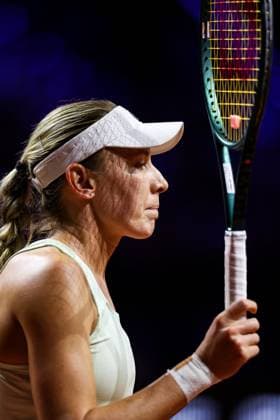 im Bild Ekaterina Alexandrova Ekaterina Alexandrova vs Jessica Pegula USA GER, Porsche Tennis Grand Prix GP Stuttgart 2025, WTA500, 19.04.2025 GER, Porsche Tennis Grand Prix GP Stuttgart 2025, WTA500, 19.04.2025 Stuttgart Copyright: xEibner-Pressefoto RogerxBuerkex EP