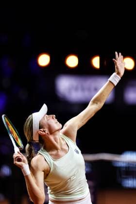 im Bild Ekaterina Alexandrova Ekaterina Alexandrova vs Jessica Pegula USA GER, Porsche Tennis Grand Prix GP Stuttgart 2025, WTA500, 19.04.2025 GER, Porsche Tennis Grand Prix GP Stuttgart 2025, WTA500, 19.04.2025 Stuttgart Copyright: xEibner-Pressefoto RogerxBuerkex EP