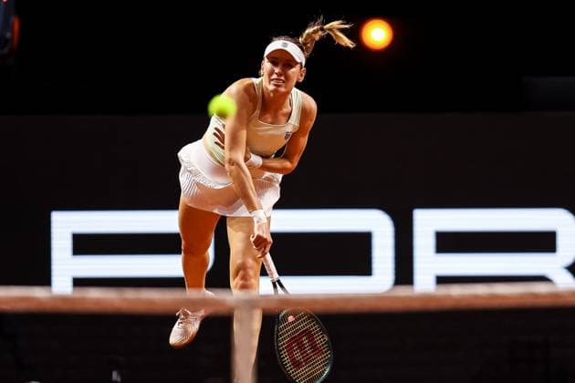 im Bild Ekaterina Alexandrova Ekaterina Alexandrova vs Jessica Pegula USA GER, Porsche Tennis Grand Prix GP Stuttgart 2025, WTA500, 19.04.2025 GER, Porsche Tennis Grand Prix GP Stuttgart 2025, WTA500, 19.04.2025 Stuttgart Copyright: xEibner-Pressefoto RogerxBuerkex EP