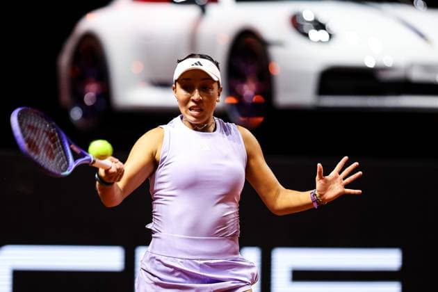 im Bild Jessica Pegula Ekaterina Alexandrova vs Jessica Pegula USA GER, Porsche Tennis Grand Prix GP Stuttgart 2025, WTA500, 19.04.2025 GER, Porsche Tennis Grand Prix GP Stuttgart 2025, WTA500, 19.04.2025 Stuttgart Copyright: xEibner-Pressefoto RogerxBuerkex EP