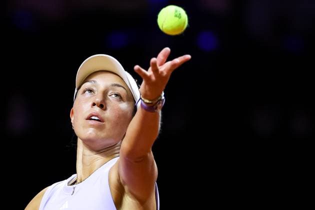 im Bild Jessica Pegula Ekaterina Alexandrova vs Jessica Pegula USA GER, Porsche Tennis Grand Prix GP Stuttgart 2025, WTA500, 19.04.2025 GER, Porsche Tennis Grand Prix GP Stuttgart 2025, WTA500, 19.04.2025 Stuttgart Copyright: xEibner-Pressefoto RogerxBuerkex EP