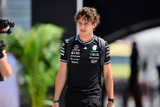 F1 Grand Prix of Saudi Arabia - Qualifying Andrea Kimi Antonelli of the Mercedes-AMG Petronas F1 Team chats during the qualifying of the Saudi Arabia GP, the 5th round of the Formula 1 World Championship, WM, Weltmeisterschaft at the Jeddah Corniche Circuit in Jeddah, Saudi Arabia, on April 19, 2025. Jeddah Saudia Arabia  Copyright: xAndreaxDiodatox originalFilename:diodato-f1saudia250419_npTEH.jpg