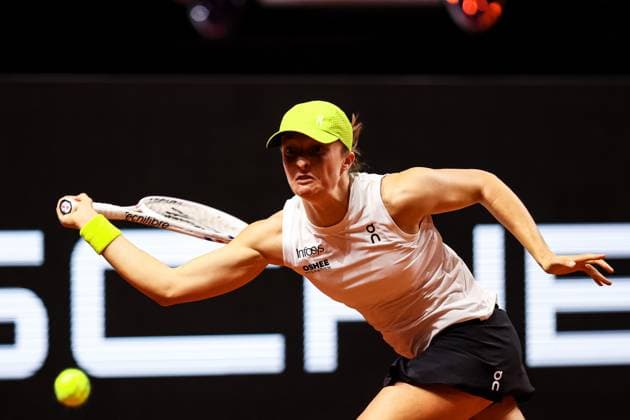 Im Bild Iga Swiatek Jelena Osstapenko LAT vs Iga Swiatek POL GER, Porsche Tennis Grand Prix GP Stuttgart 2025, WTA500, 19.04.2025 GER, Porsche Tennis Grand Prix GP Stuttgart 2025, WTA500, 19.04.2025 Stuttgart Copyright: xEibner-Pressefoto RogerxBuerkex EP