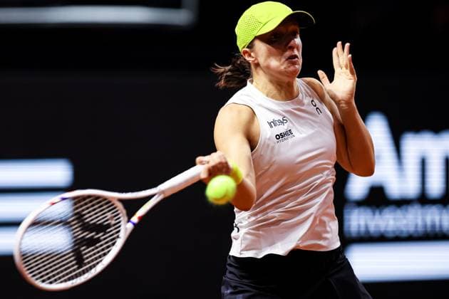 Im Bild Iga Swiatek Jelena Osstapenko LAT vs Iga Swiatek POL GER, Porsche Tennis Grand Prix GP Stuttgart 2025, WTA500, 19.04.2025 GER, Porsche Tennis Grand Prix GP Stuttgart 2025, WTA500, 19.04.2025 Stuttgart Copyright: xEibner-Pressefoto RogerxBuerkex EP