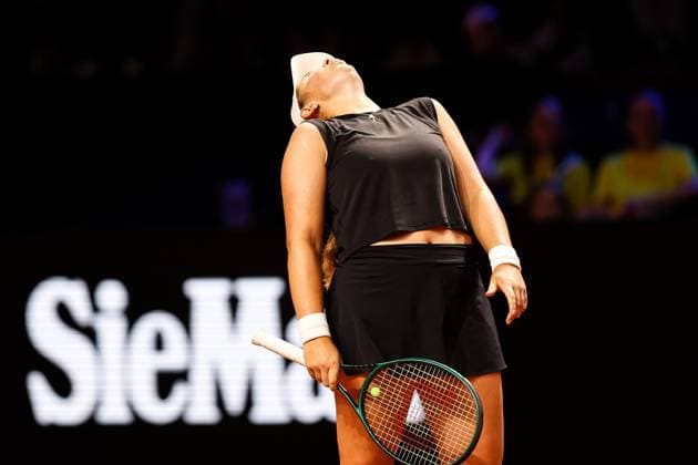 Im Bild Jelena Osstapenko LAT Jelena Osstapenko LAT vs Iga Swiatek POL GER, Porsche Tennis Grand Prix GP Stuttgart 2025, WTA500, 19.04.2025 GER, Porsche Tennis Grand Prix GP Stuttgart 2025, WTA500, 19.04.2025 Stuttgart Copyright: xEibner-Pressefoto RogerxBuerkex EP