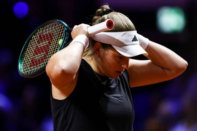 Im Bild Jelena Osstapenko LAT Jelena Osstapenko LAT vs Iga Swiatek POL GER, Porsche Tennis Grand Prix GP Stuttgart 2025, WTA500, 19.04.2025 GER, Porsche Tennis Grand Prix GP Stuttgart 2025, WTA500, 19.04.2025 Stuttgart Copyright: xEibner-Pressefoto RogerxBuerkex EP