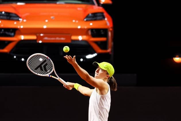 Im Bild Jelena Osstapenko LAT Jelena Osstapenko LAT vs Iga Swiatek POL GER, Porsche Tennis Grand Prix GP Stuttgart 2025, WTA500, 19.04.2025 GER, Porsche Tennis Grand Prix GP Stuttgart 2025, WTA500, 19.04.2025 Stuttgart Copyright: xEibner-Pressefoto RogerxBuerkex EP