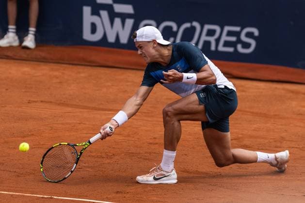 April 19, 2025, Barcelona, Barcelona, Spain: Holger Rune of Denmark during the semifinals between Karen Khachanov on Barcelona Open Banc Sabadell Trofeo Conde de Godo on April 19, 2025 in Barcelona, Spain. Barcelona Spain - ZUMAs316 20250419_znp_s316_001 Copyright: xMartixSeguraxRamonedax