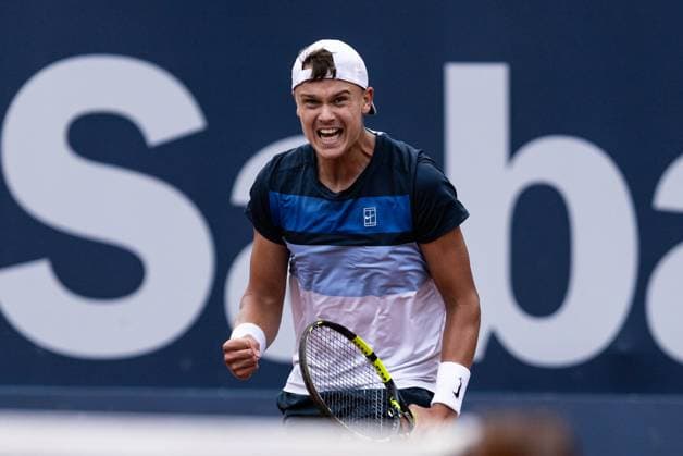 April 19, 2025, Barcelona, Barcelona, Spain: Holger Rune of Denmark during the semifinals between Karen Khachanov on Barcelona Open Banc Sabadell Trofeo Conde de Godo on April 19, 2025 in Barcelona, Spain. Barcelona Spain - ZUMAs316 20250419_znp_s316_013 Copyright: xMartixSeguraxRamonedax
