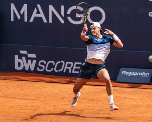 April 19, 2025, Barcelona, Barcelona, Spain: Holger Rune of Denmark during the semifinals between Karen Khachanov on Barcelona Open Banc Sabadell Trofeo Conde de Godo on April 19, 2025 in Barcelona, Spain. Barcelona Spain - ZUMAs316 20250419_znp_s316_015 Copyright: xMartixSeguraxRamonedax