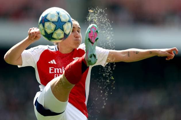 UEFA CL Women - Arsenal v Lyon 19 April 2025 London - UEFA Women™s Champions League semi final 1st leg - Arsenal v Olympique Lyonnais - Mariona Caldentey of Arsenal - (Photo by Mark Leech). London UK Copyright: xMarkxLeechxOffside