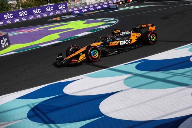 F1 - SAUDI ARABIAN GRAND PRIX 2025 81 PIASTRI Oscar (aus), McLaren F1 Team MCL39, action during the Formula 1 STC Saudi Arabian Grand Prix 2025, 5th round of the 2025 FIA Formula One World Championship, WM, Weltmeisterschaft from April 18 to 20, 2025 on the Jeddah Corniche Circuit, in Jeddah, Saudi Arabia - JeddahSaudi Arabia  Copyright: xFLORENTxGOODENx