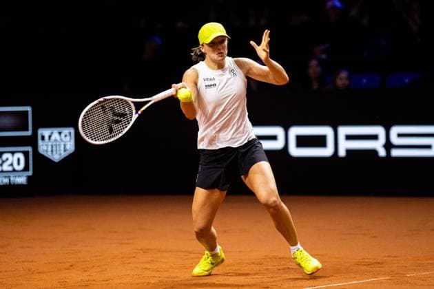 Im Bild Iga Swiatek Jelena Osstapenko LAT vs Iga Swiatek POL GER, Porsche Tennis Grand Prix GP Stuttgart 2025, WTA500, 19.04.2025 GER, Porsche Tennis Grand Prix GP Stuttgart 2025, WTA500, 19.04.2025 Stuttgart Copyright: xEibner-Pressefoto RogerxBuerkex EP