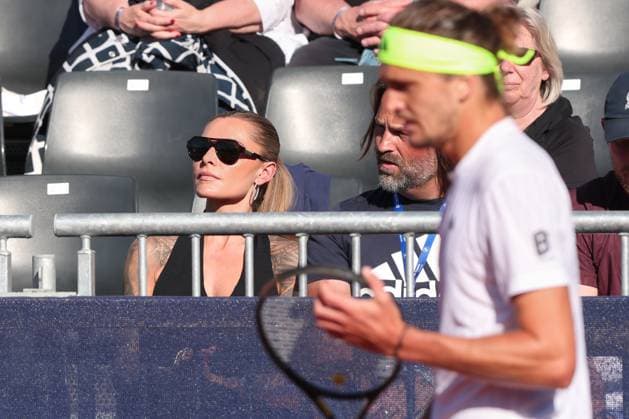 unscharf im Vordergrund Alexander Zverev, Freundin Sophia Thomalla in der Spielerloge Tennis - BMW Open 2025 - ATP, Tennis Herren - MTTC Iphitos - Munich - - Germany - 19 April 2025. Copyright: xJuergenxHasenkopfx