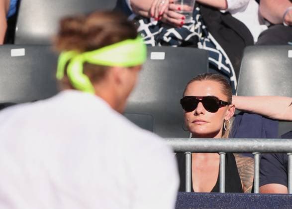 unscharf im Vordergrund Alexander Zverev, Freundin Sophia Thomalla in der Spielerloge Tennis - BMW Open 2025 - ATP, Tennis Herren - MTTC Iphitos - Munich - - Germany - 19 April 2025. Copyright: xJuergenxHasenkopfx