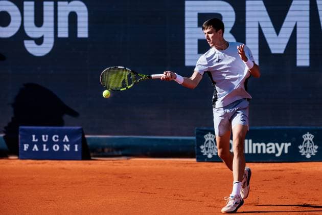 BMW Open München ATP, Tennis Herren 500; 19.04.2025 Fabian Marozsan (Ungarn) im Match gegen Alexander Zverev (Deutschland), Halbfinale BMW Open by Bitpanda München ATP 500: Tag 8, München, MTTC Iphitos am 19.04.2025 Copyright: xBEAUTIFULxSPORTS Wunderlx